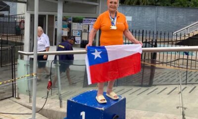 Nadadora chilena de 87 años
